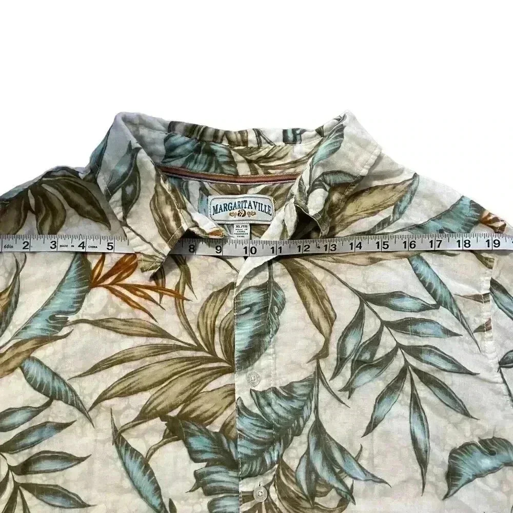 Jimmy Buffett Hawaiian Floral Men's Size XL Margaritaville Short Sleeve Shirt